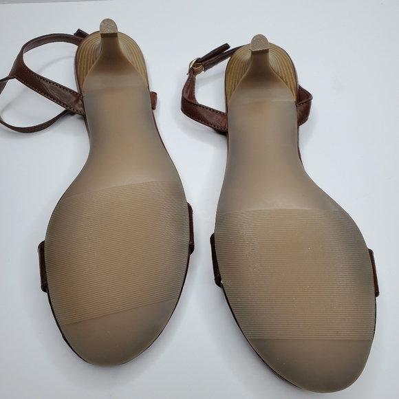 Unlisted Sandals NWOB - Picture 3 of 4